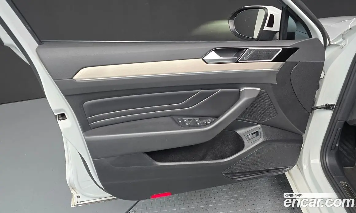Volkswagen Passat 2021 2.0 автомат (гидро), фото 14