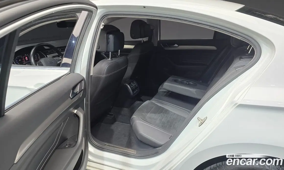 Volkswagen Passat 2021 2.0 автомат (гидро), фото 16