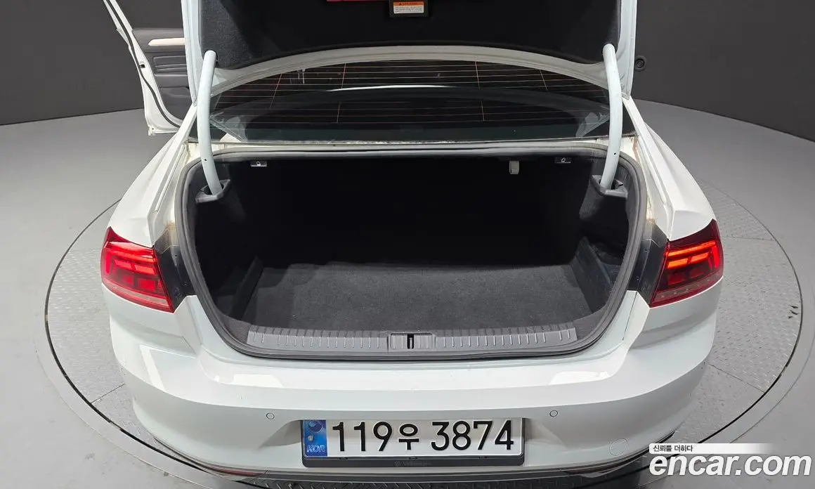 Volkswagen Passat 2021 2.0 автомат (гидро), фото 28