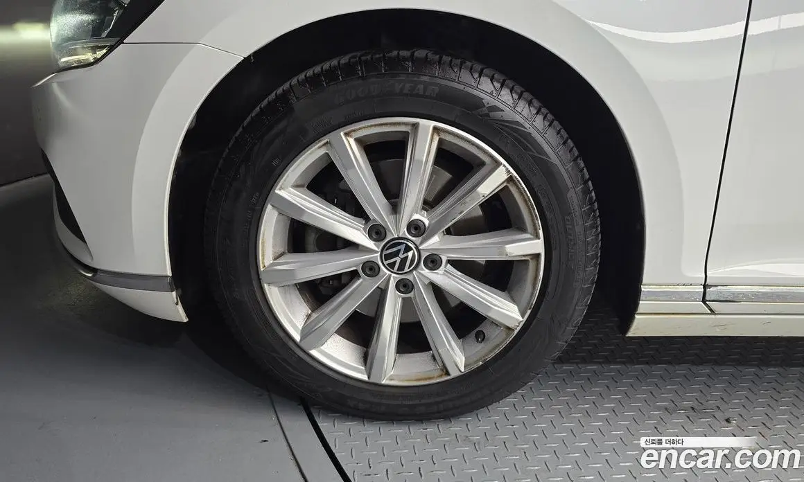Volkswagen Passat 2021 2.0 автомат (гидро), фото 5