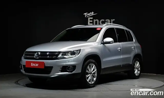 Volkswagen Tiguan 2015 2.0 автомат (гидро), миниатюра 1