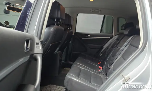 Volkswagen Tiguan 2015 2.0 автомат (гидро), миниатюра 12