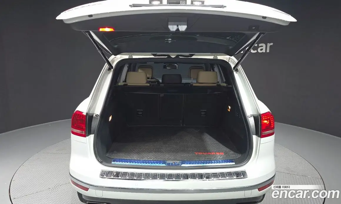 Volkswagen Touareg 2015 3.0 автомат (гидро), фото 20