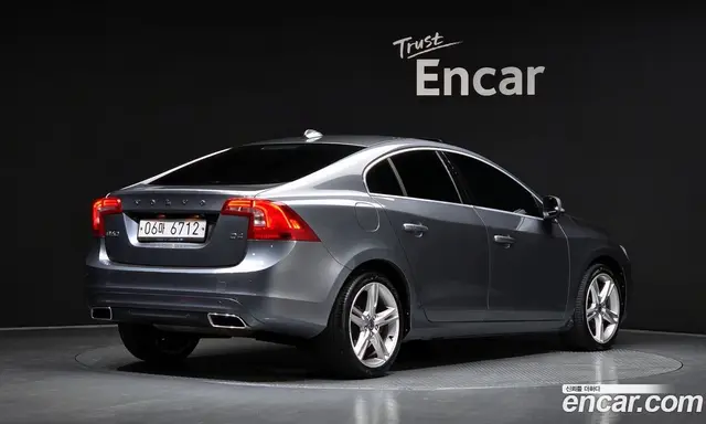Volvo S60 2018 2.0 автомат (гидро), миниатюра 2