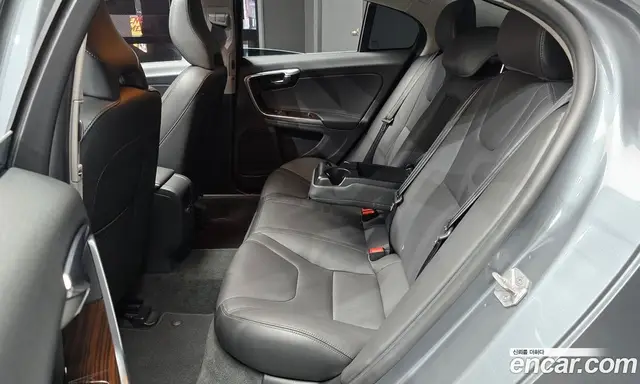 Volvo S60 2018 2.0 автомат (гидро), миниатюра 12