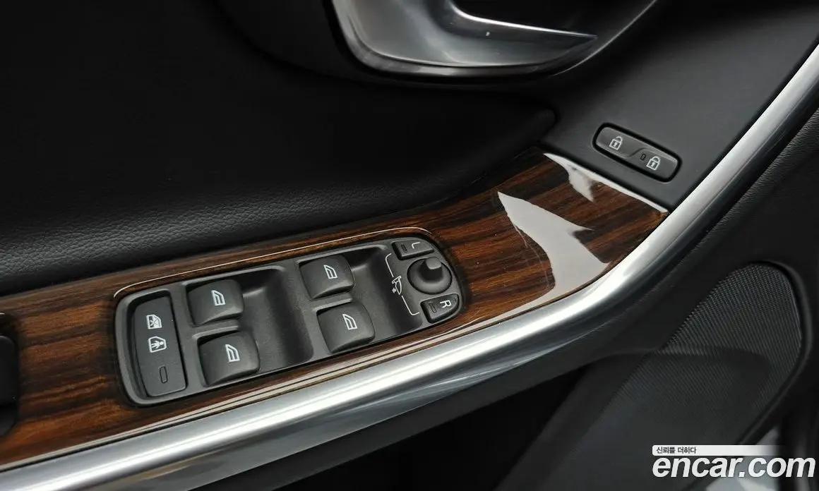 Volvo S60 2018 2.0 автомат (гидро), фото 17