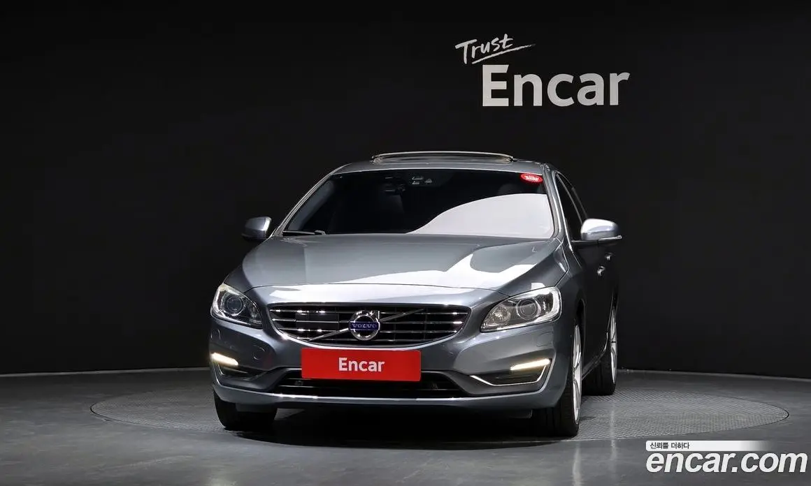 Volvo S60 2018 2.0 автомат (гидро), фото 3