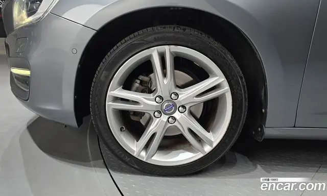 Volvo S60 2018 2.0 автомат (гидро), миниатюра 5