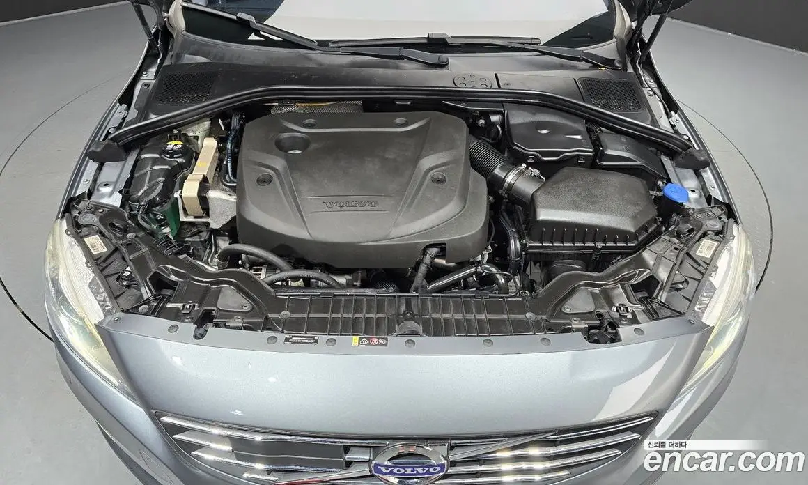 Volvo S60 2018 2.0 автомат (гидро), фото 6