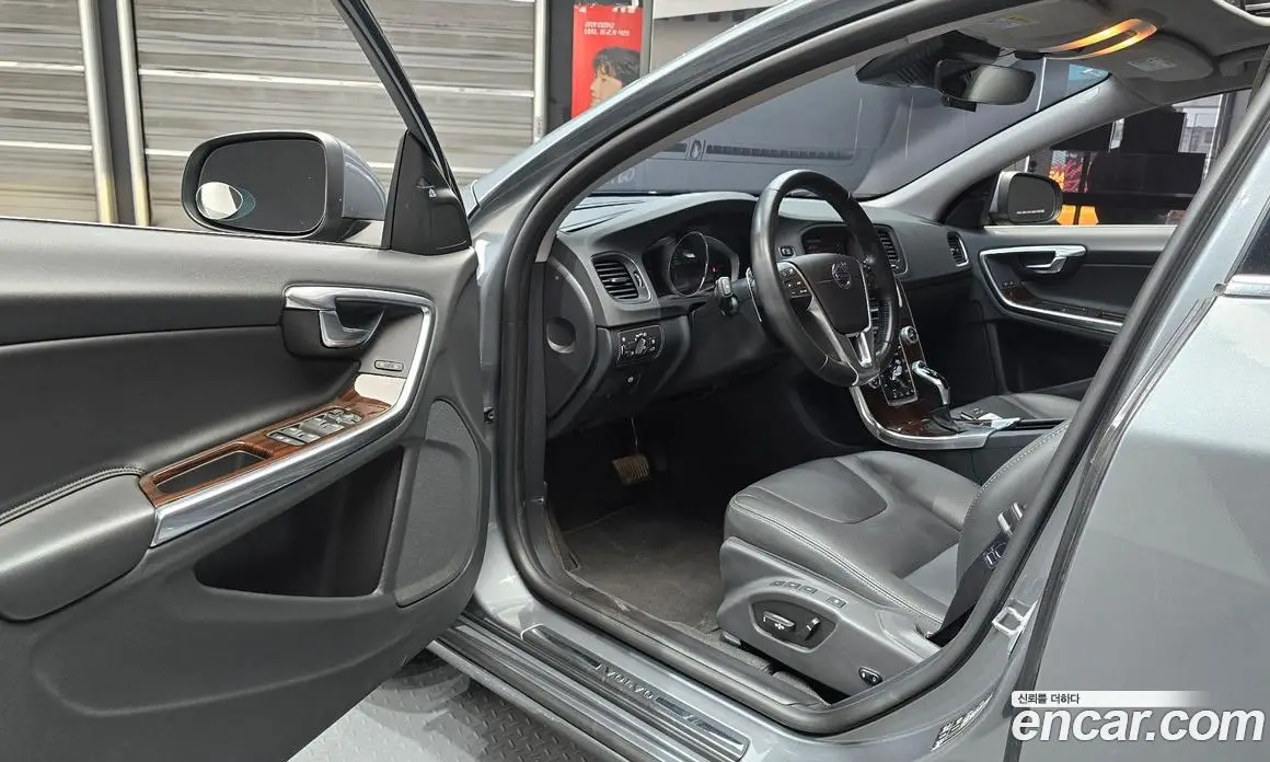 Volvo S60 2018 2.0 автомат (гидро), фото 10