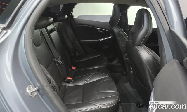 Volvo V40 2017 2.0 автомат (гидро), миниатюра 11