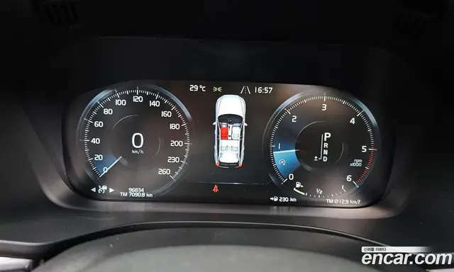Volvo XC60 2018 2.0 автомат (гидро), миниатюра 8
