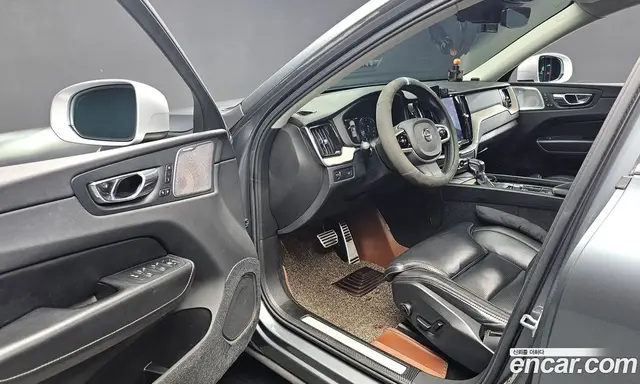 Volvo XC60 2018 2.0 автомат (гидро), миниатюра 10