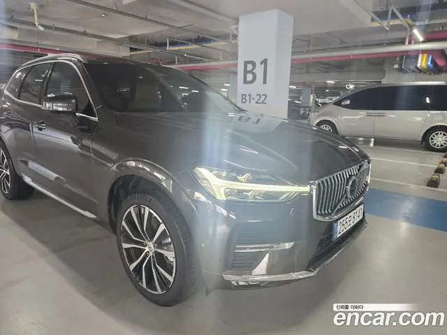 Volvo XC60 2025 2.0 автомат (гидро), миниатюра 1