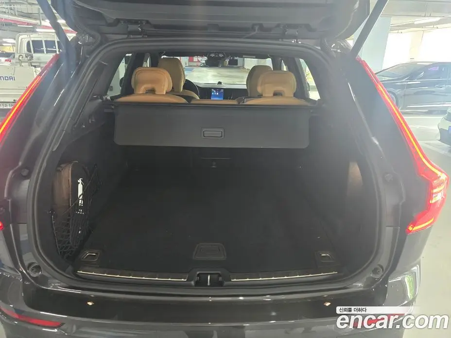 Volvo XC60 2025 2.0 автомат (гидро), фото 14