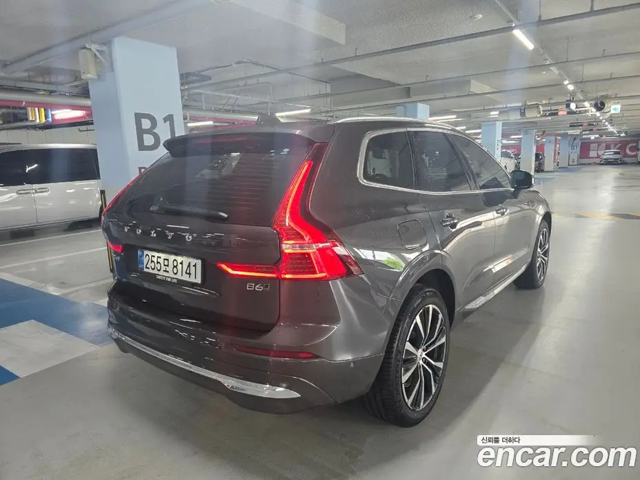 Volvo XC60 2025 2.0 автомат (гидро), фото 4