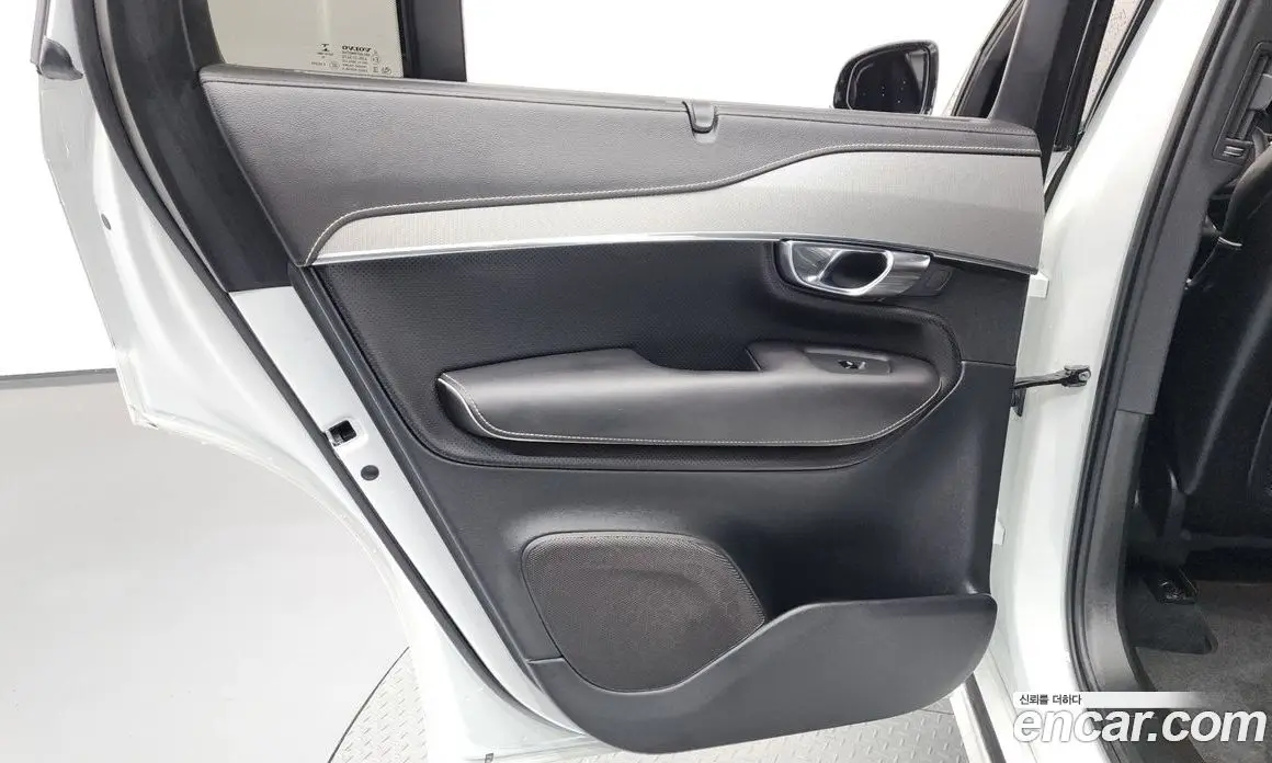Volvo XC90 2021 2.0 автомат (гидро), фото 15