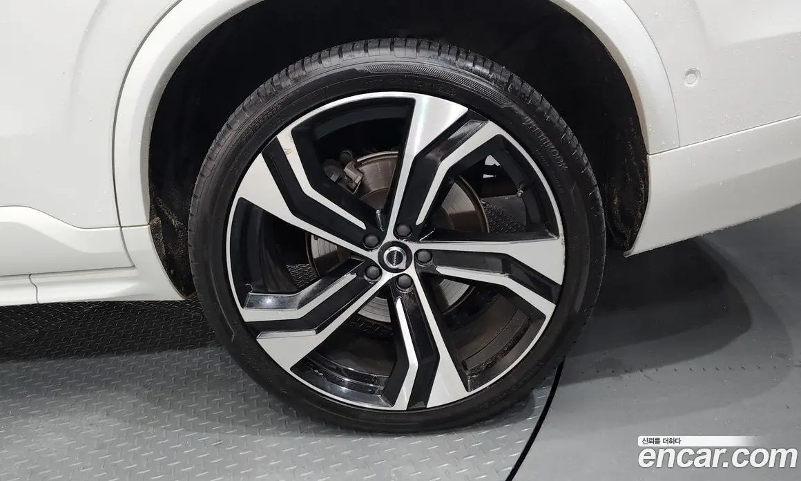 Volvo XC90 2021 2.0 автомат (гидро), фото 7