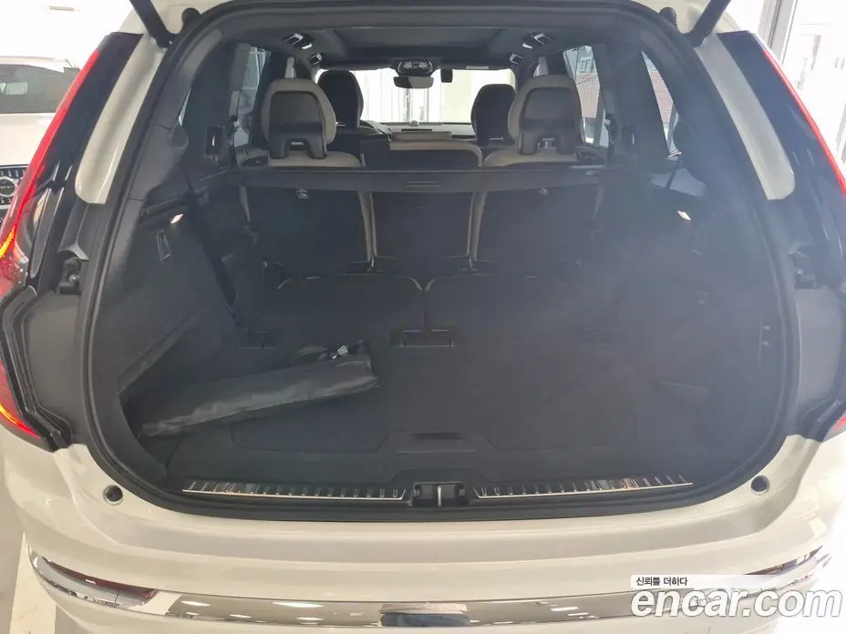 Volvo XC90 2025 2.0 автомат (гидро), фото 18