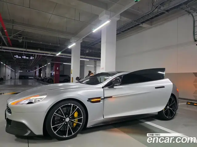 Aston Martin Vanquish, 2016, 29 296 км