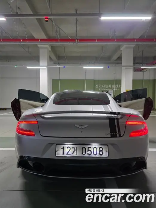 Aston Martin Vanquish 2016 5.9 автомат (гидро), миниатюра 5