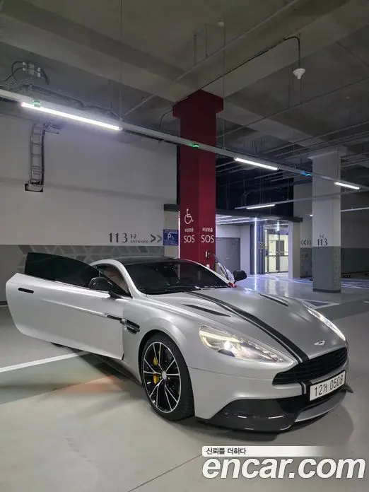 Aston Martin Vanquish 2016 5.9 автомат (гидро), фото 7
