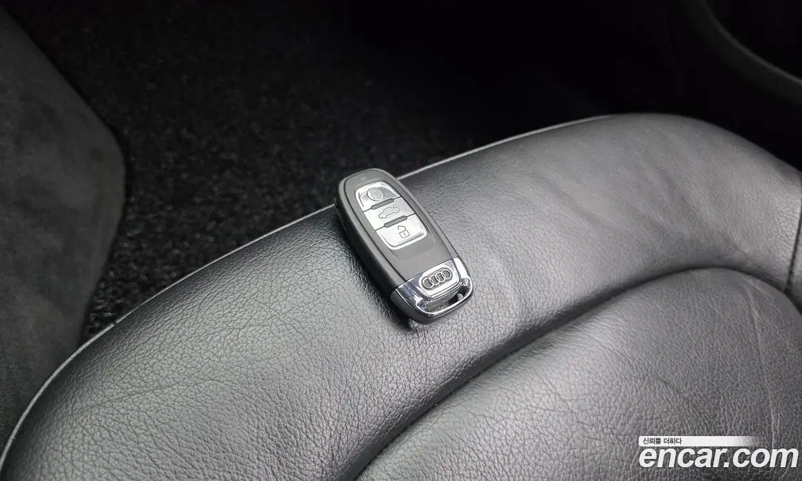 Audi A4 2012 2.0 автомат (гидро), фото 20