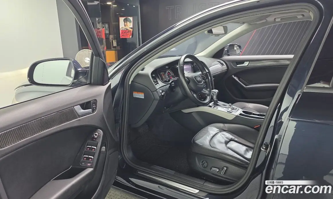 Audi A4 2012 2.0 автомат (гидро), фото 10