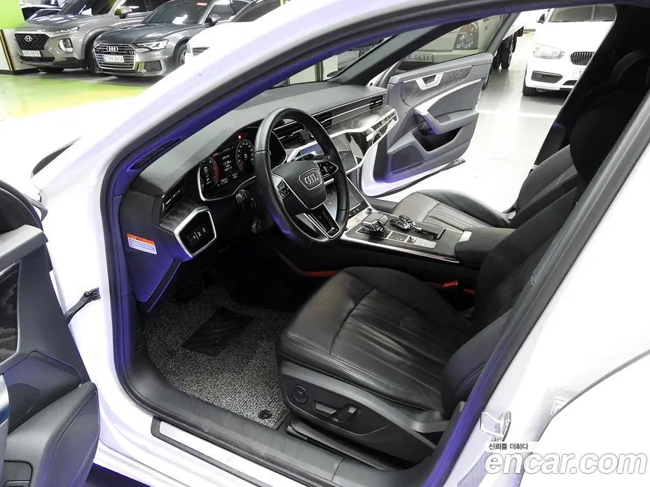 Audi A6 2021 2.0 автомат (гидро), фото 13