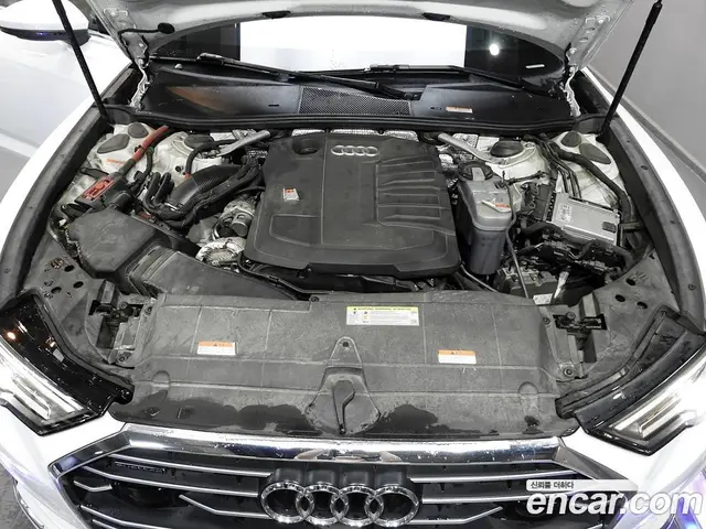Audi A6 2021 2.0 автомат (гидро), миниатюра 6