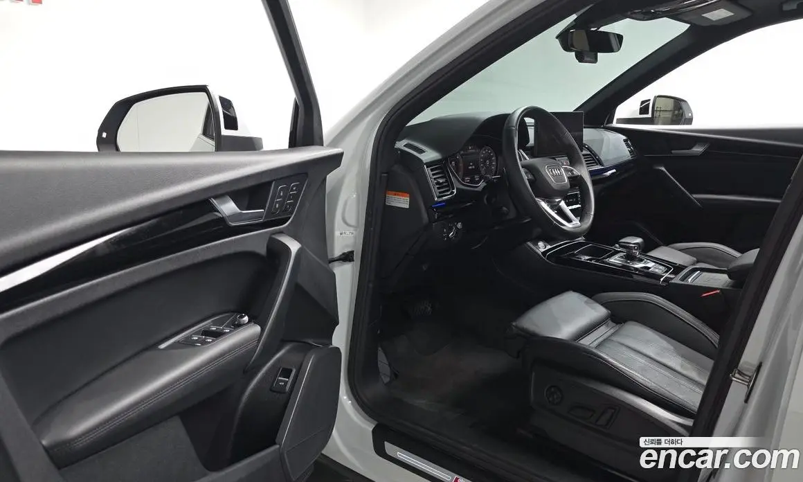 Audi Q5 2021 2.0 автомат (гидро), фото 12