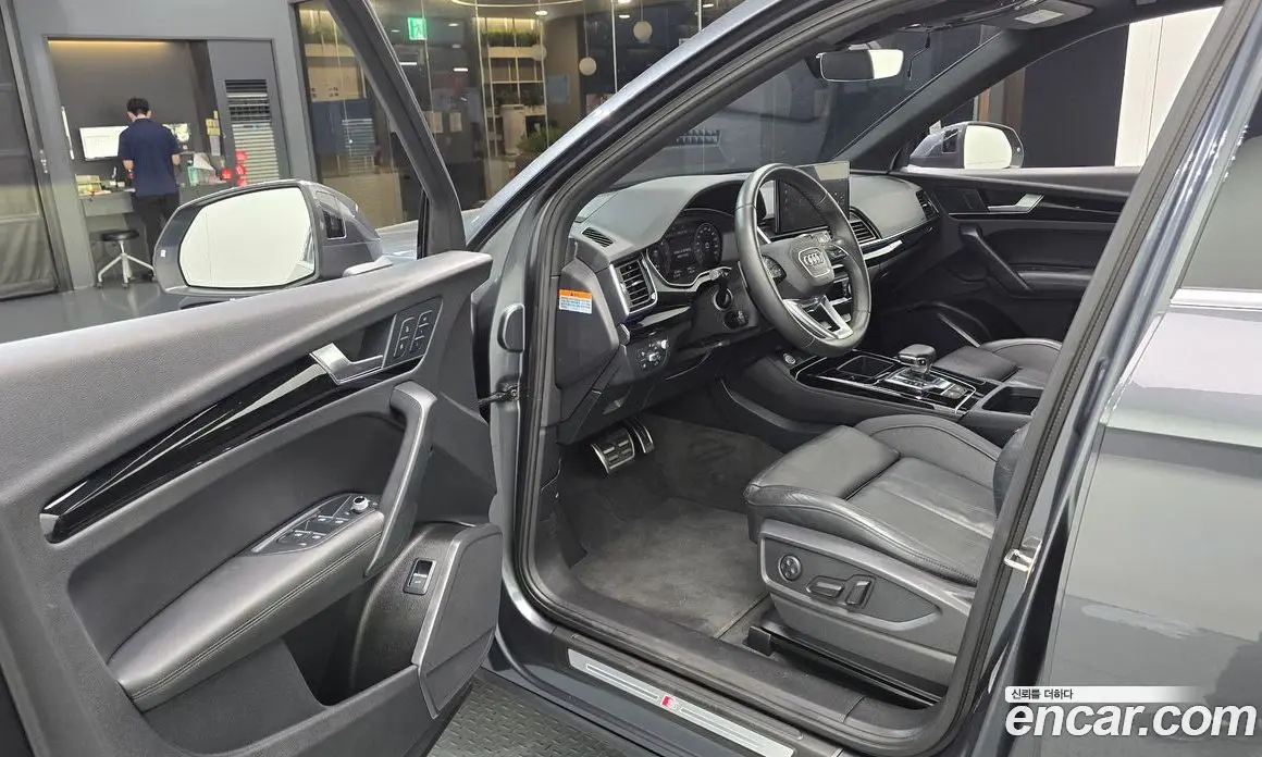 Audi Q5 2022 2.0 автомат (гидро), фото 13