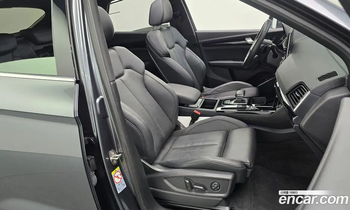 Audi Q5 2022 2.0 автомат (гидро), фото 16