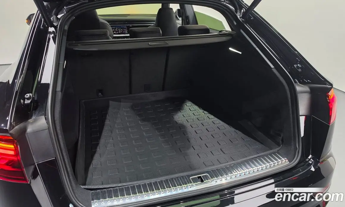Audi Q8 2026 3.0 автомат (гидро), фото 30