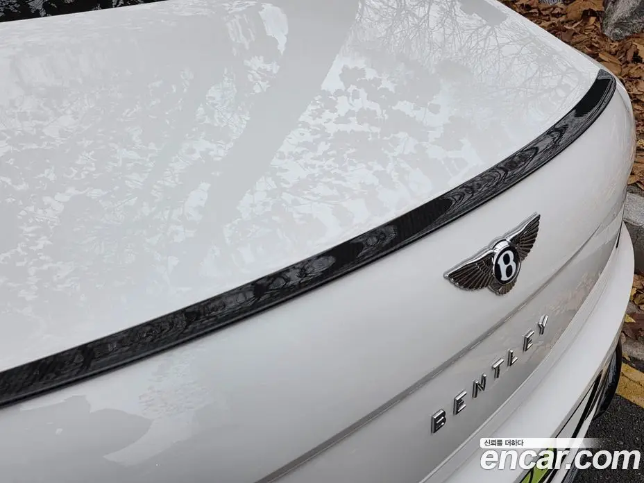 Bentley Flying Spur 2023 4.0 автомат (гидро), фото 20