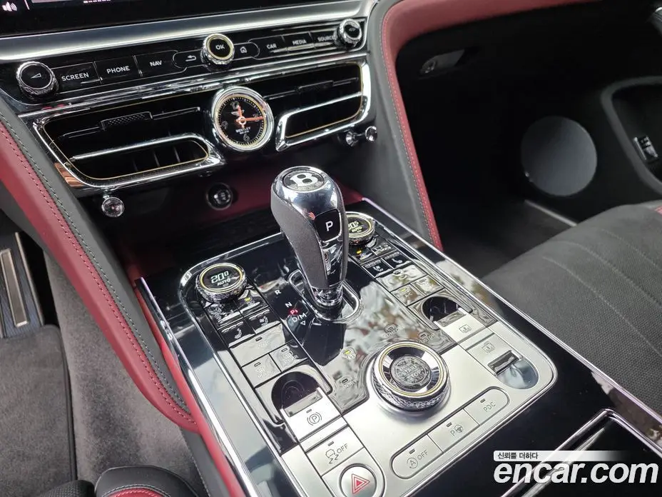 Bentley Flying Spur 2023 4.0 автомат (гидро), фото 9