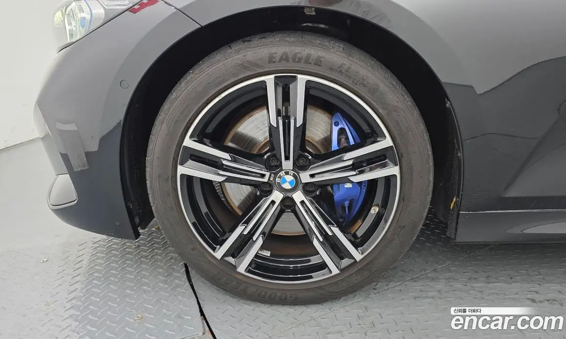 BMW 3 серия 2024 2.0 автомат (гидро), фото 5