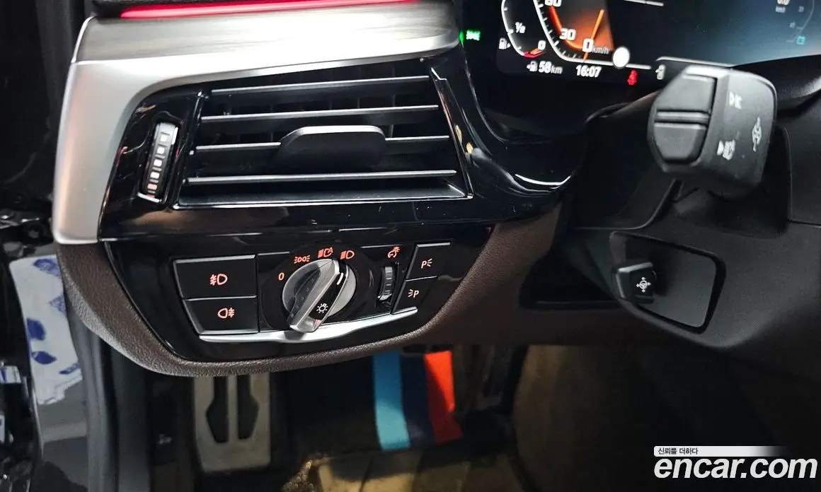 BMW 5 серия 2020 2.0 автомат (гидро), фото 27