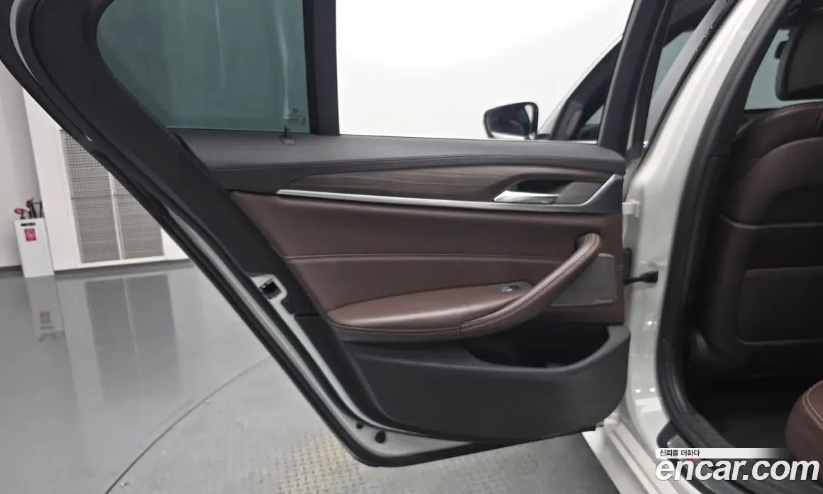 BMW 5 серия 2020 2.0 автомат (гидро), фото 14