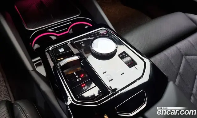 BMW 5 серия 2025 2.0 автомат (гидро), миниатюра 9 BMW 5 серия 2025 2.0 автомат (гидро), миниатюра 9