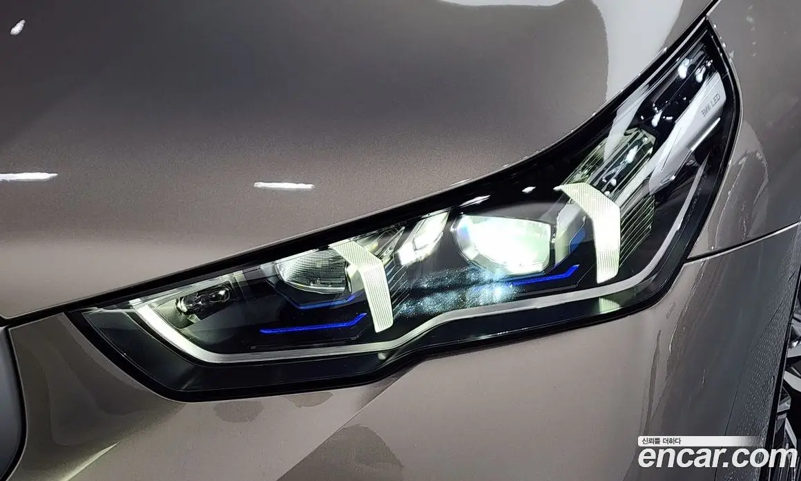 BMW 5 серия 2025 2.0 автомат (гидро), фото 8