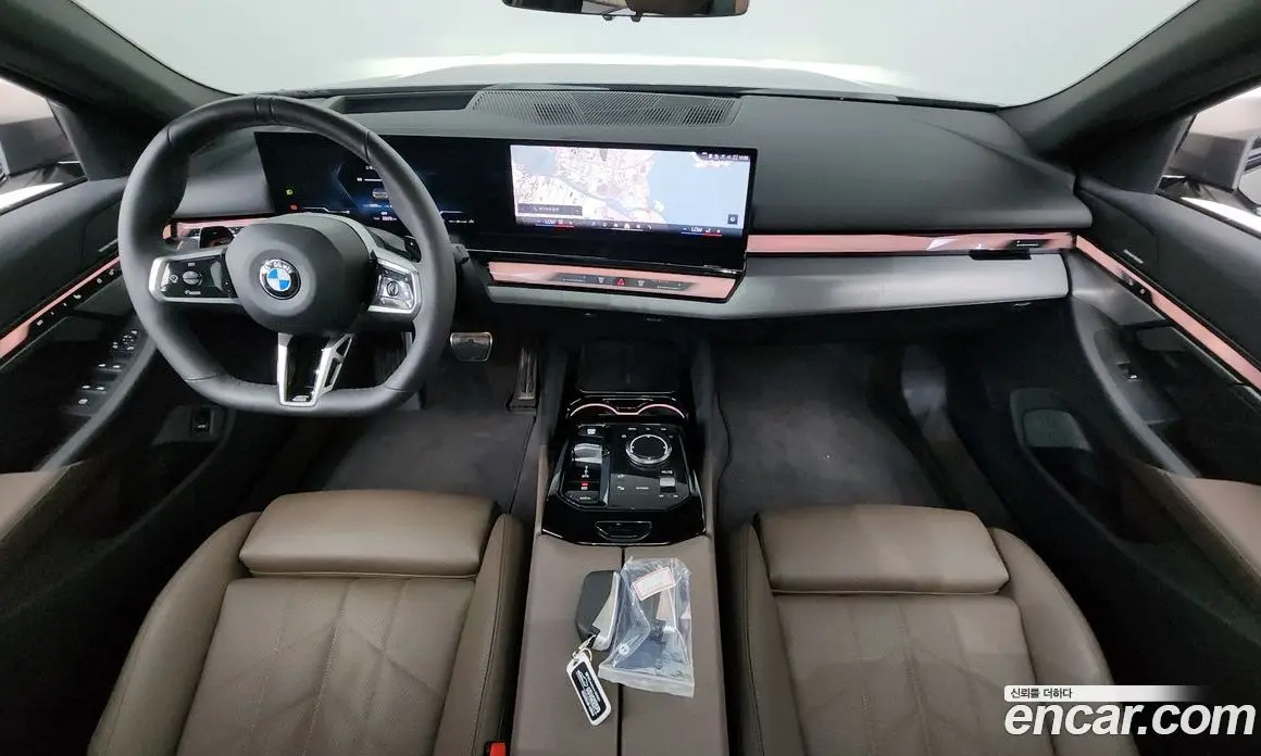 BMW 5 серия 2025 2.0 автомат (гидро), фото 10