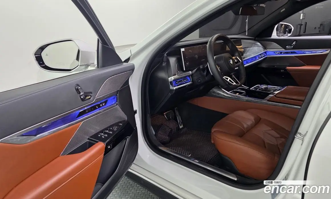 BMW 7 серия 2024 3.0 автомат (гидро), фото 13