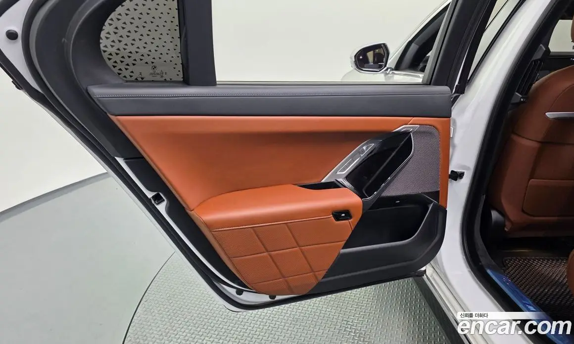 BMW 7 серия 2024 3.0 автомат (гидро), фото 15