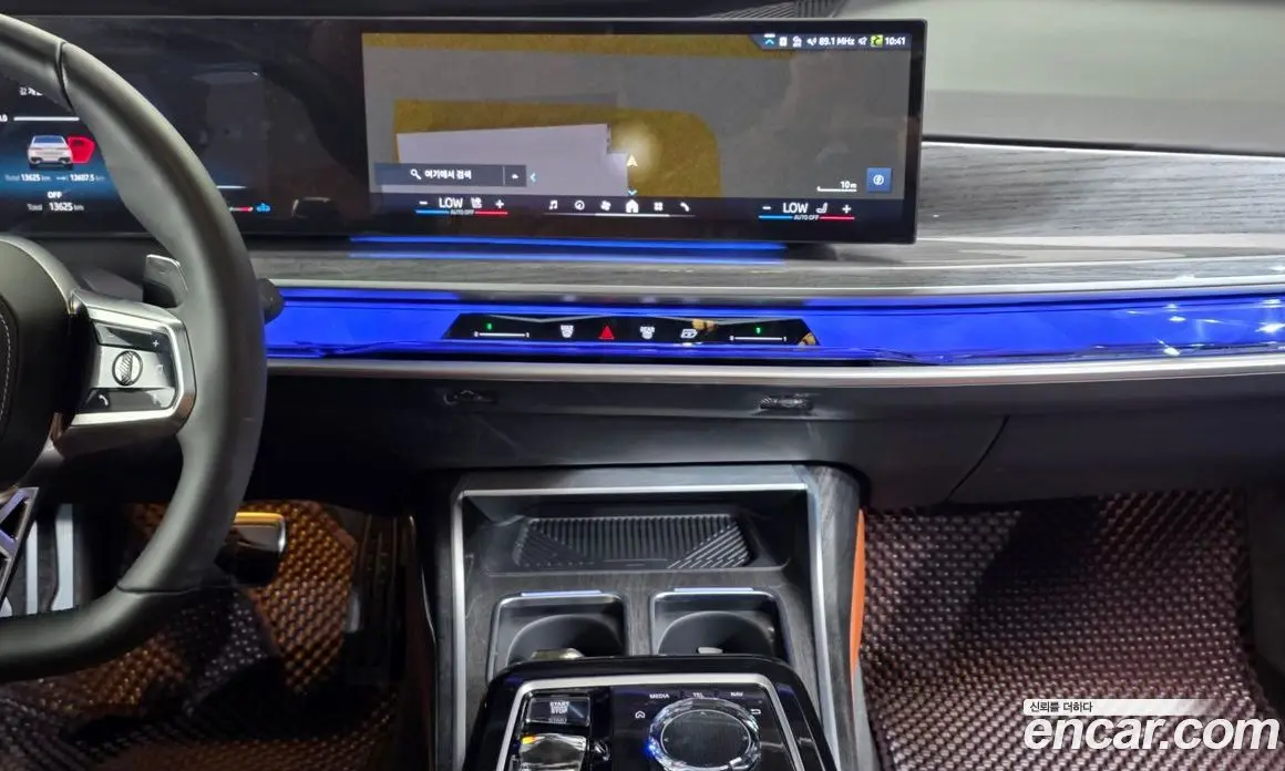 BMW 7 серия 2024 3.0 автомат (гидро), фото 20