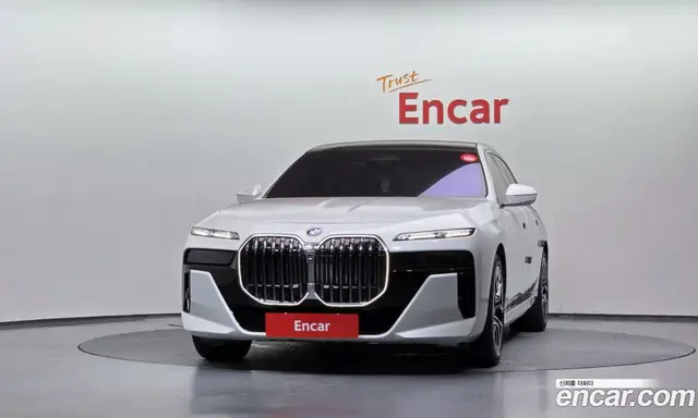 BMW 7 серия 2024 3.0 автомат (гидро), миниатюра 3