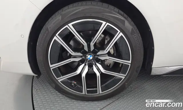BMW 7 серия 2024 3.0 автомат (гидро), миниатюра 5