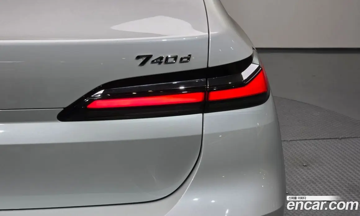 BMW 7 серия 2024 3.0 автомат (гидро), фото 9