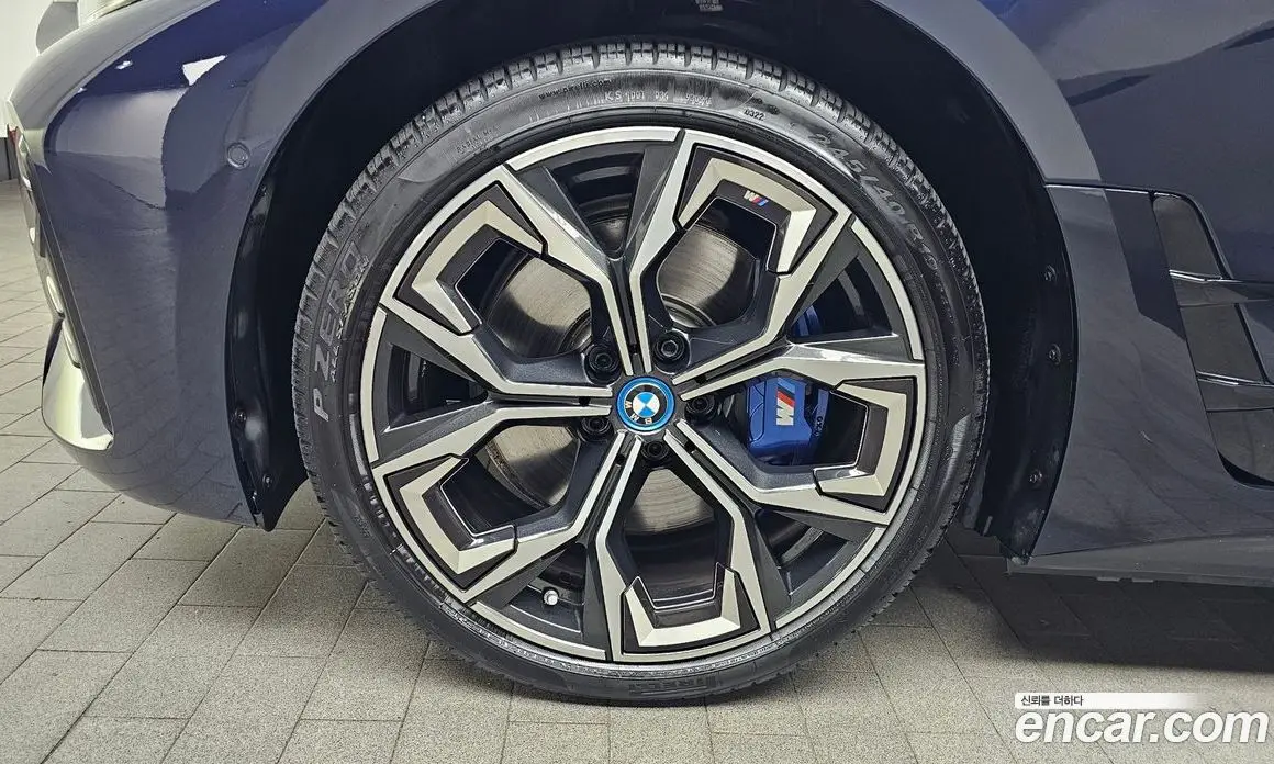 BMW i4 2023 0.2 автомат (гидро), фото 4