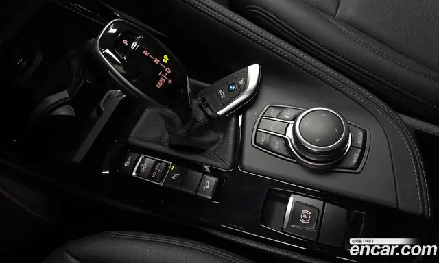 BMW X1 2022 2.0 автомат (гидро), миниатюра 11